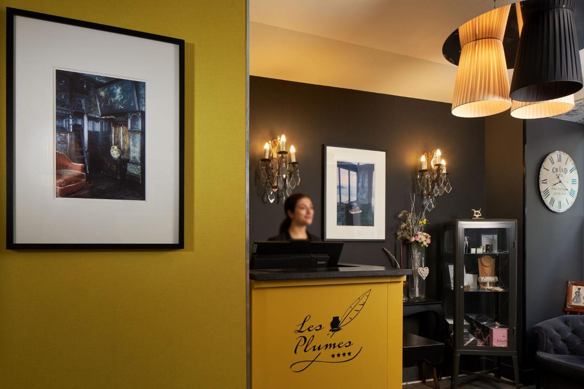 Les Plumes Hotel Paris Bagian luar foto
