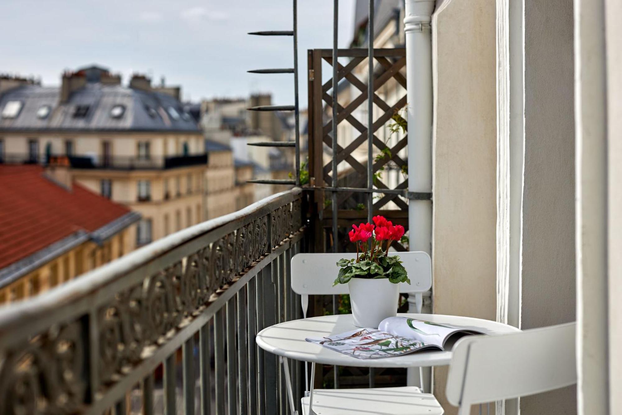 Les Plumes Hotel Paris Bagian luar foto