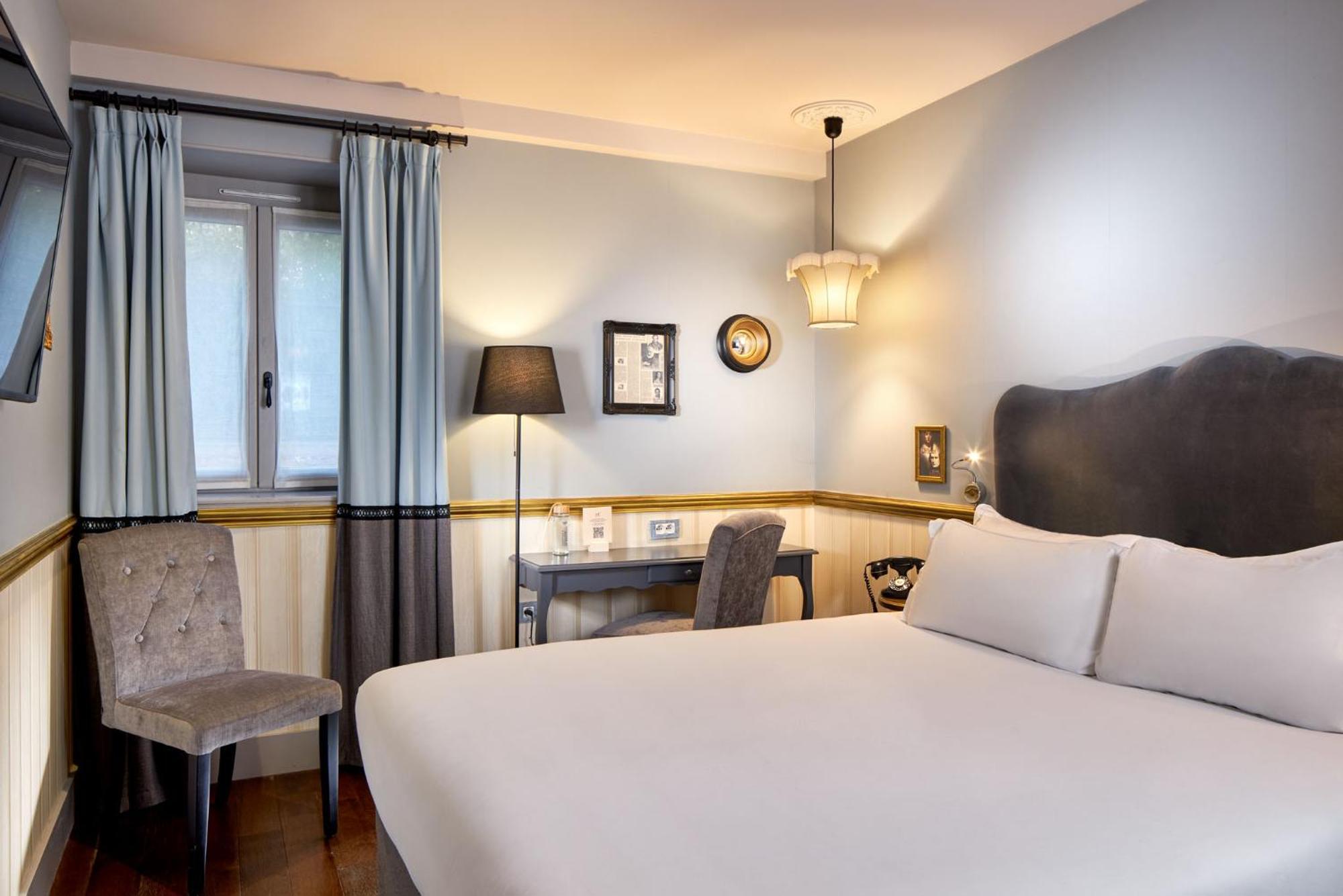 Les Plumes Hotel Paris Bagian luar foto