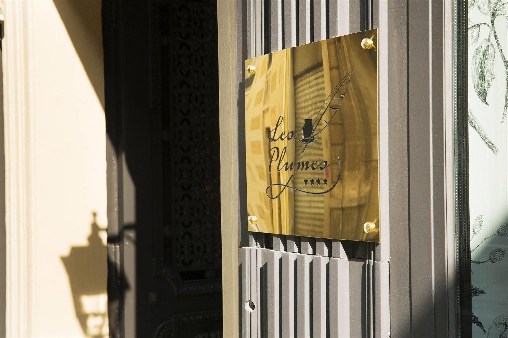 Les Plumes Hotel Paris Bagian luar foto